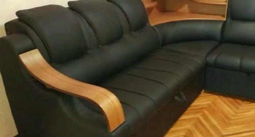 Перетяжка кожаного дивана. Макушино